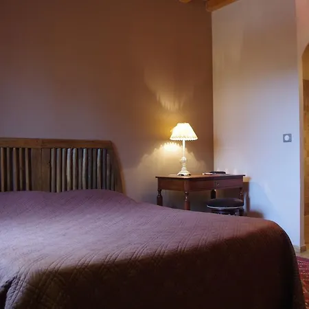 泰博斯杜班旅馆 Saint-Pierre-la-Palud