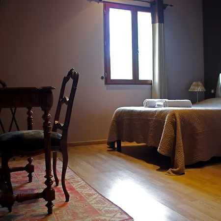 泰博斯杜班旅馆 4* Saint-Pierre-la-Palud